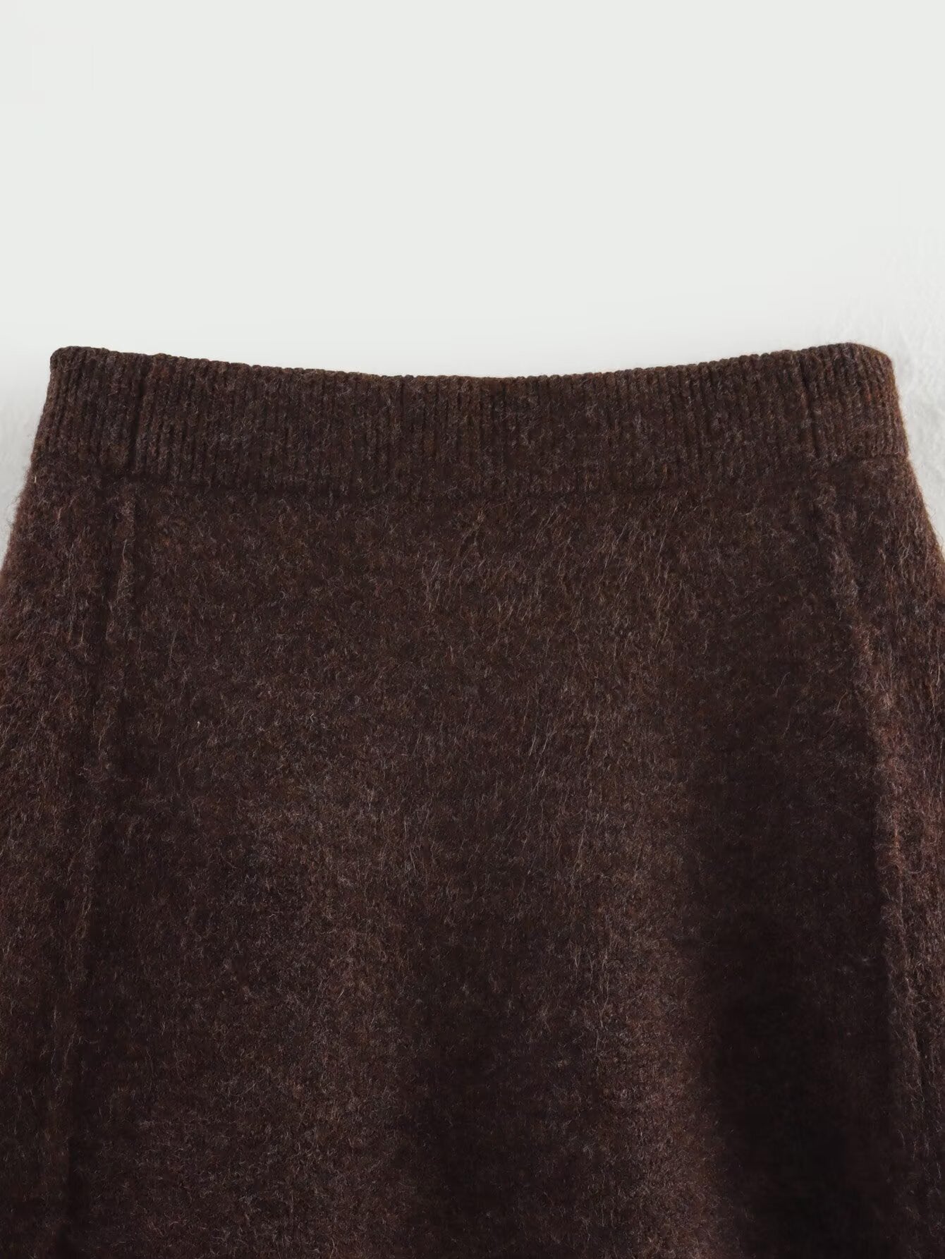 Cocoa Knit Set – Zweiteiler aus Strick mit Cardigan & Minirock - Fav Avenue