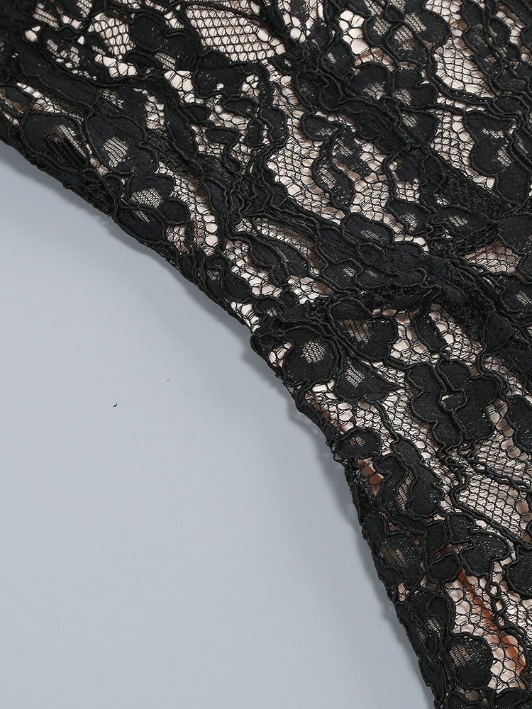 Schwarzes Spitzenkleid - Fav Avenue